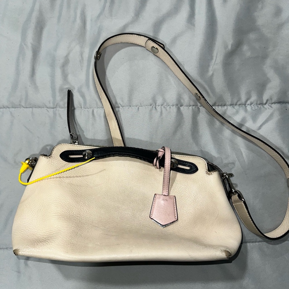Fendi 2 Way Crossbody Bag 🤍